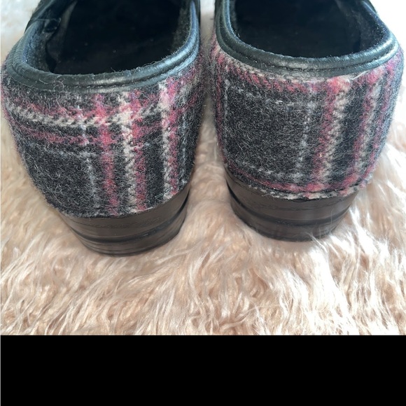 CLOCS PINK PLAID SLIP ON CLOGS SIZE 11 W MADE IN ITALY - Picture 10 of 10